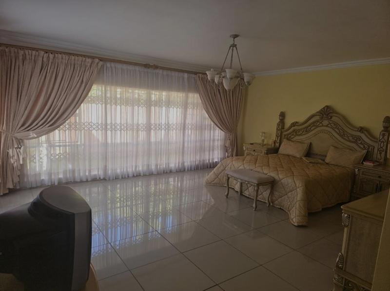 5 Bedroom Property for Sale in Mmabatho North West